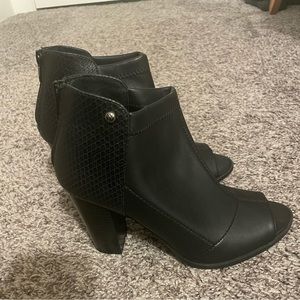 Simply Vera heeled boots